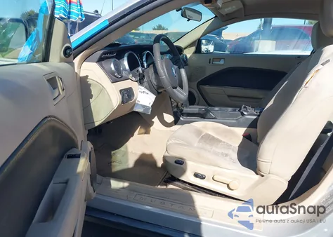 2008 Ford Mustang V6 Premium z USA, uszkodzony, nr VIN 1ZVHT80N185181531